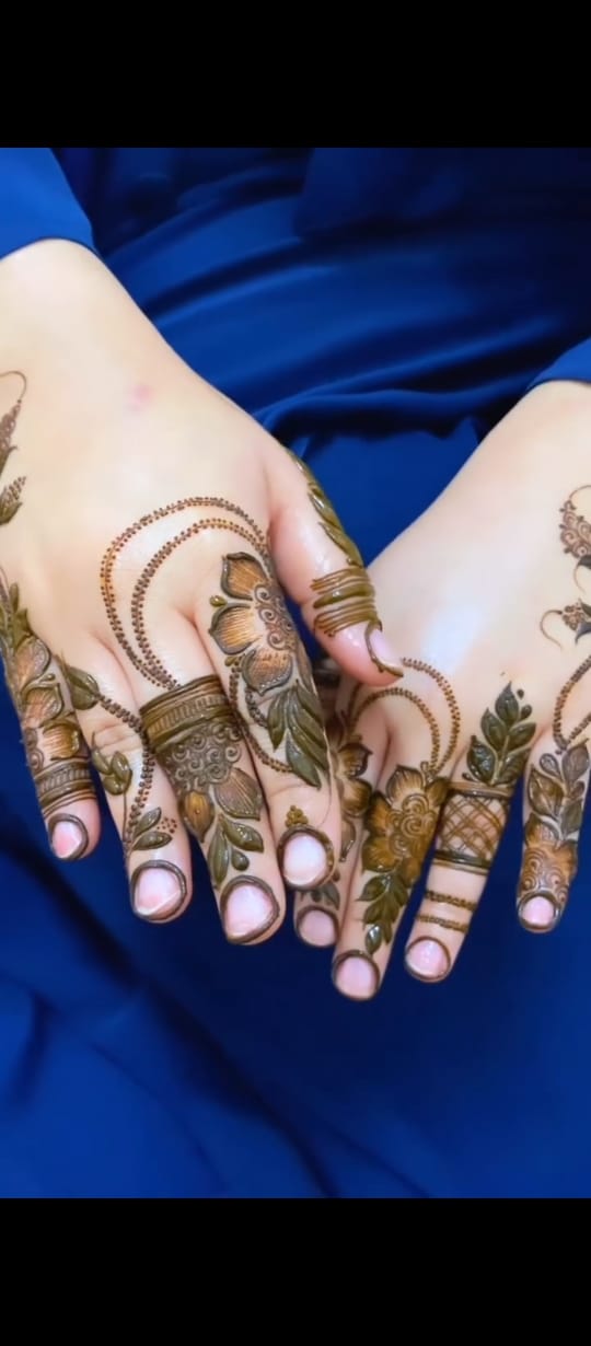 عرض تطبيق الحناء